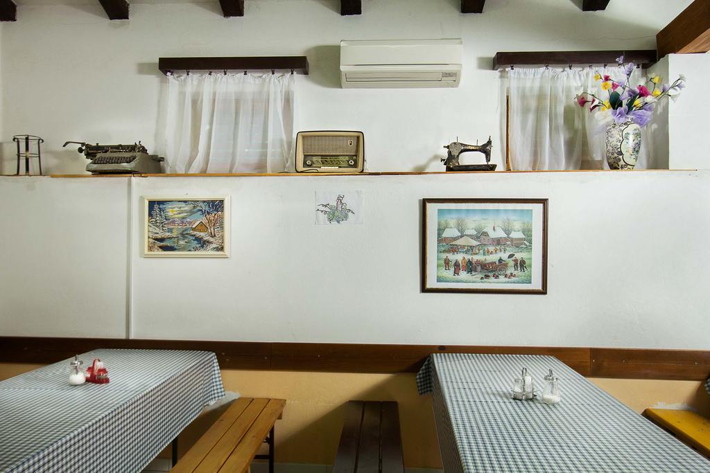 Farm Stay Ferjancic Vipava Exterior foto